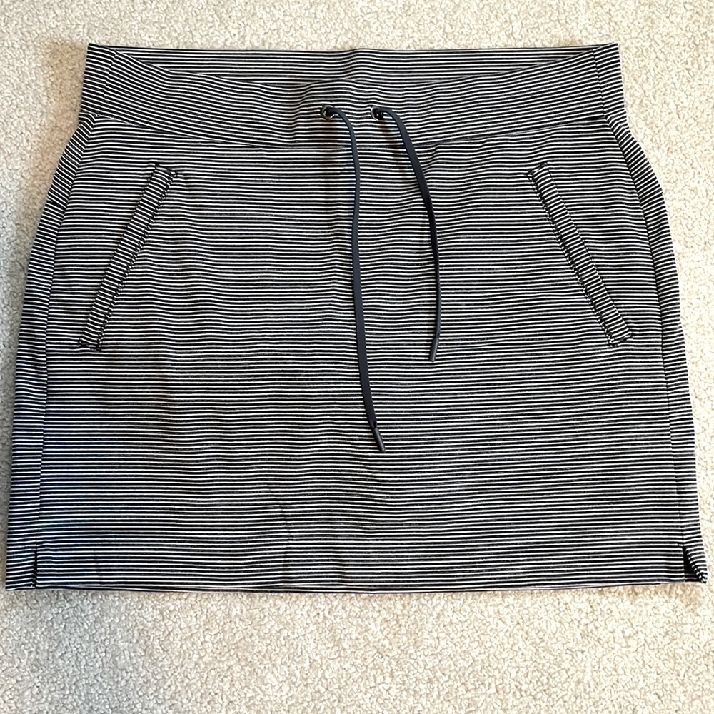 Athleta Modern Metro skort